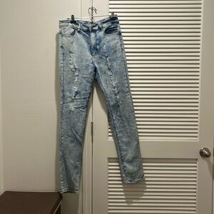 Blue V.I.P jeans, perfect for any occasion!